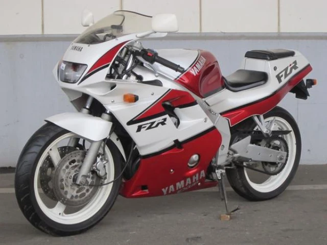 Yamaha FZR250R (1990)