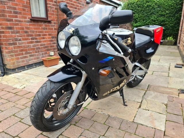 Suzuki GSX-R400R SP II (1989)