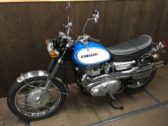 Kawasaki 650 W2TT Commander (1968)