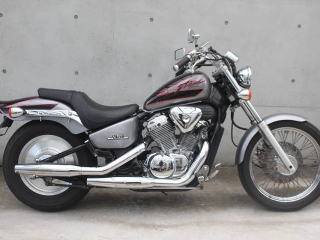 Honda Steed VSE NV400C (1996)