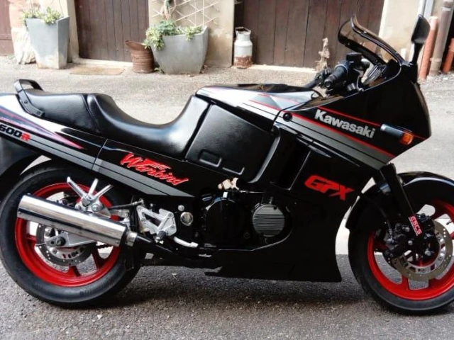 Kawasaki GPX600R Warbird (1989)