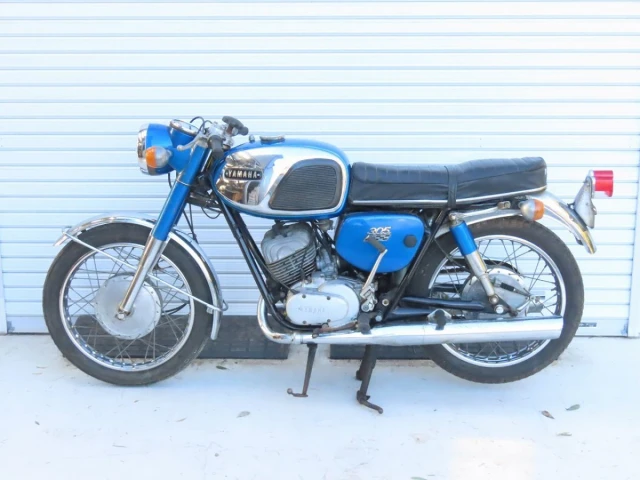 Yamaha 305 M2 (1967)