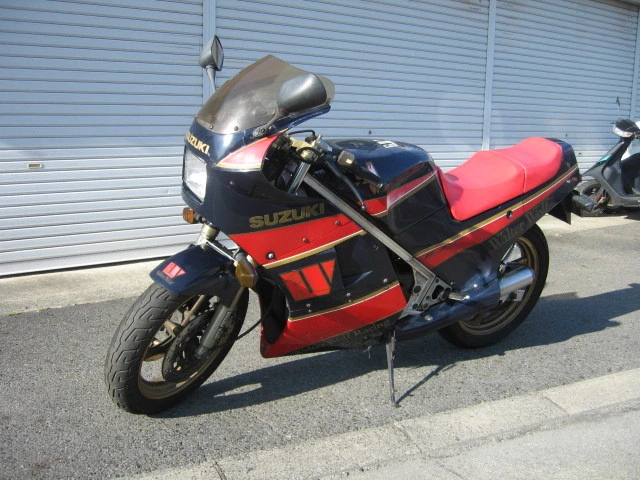 Suzuki RG250 Gamma Walter Wolf Special Version (1987)