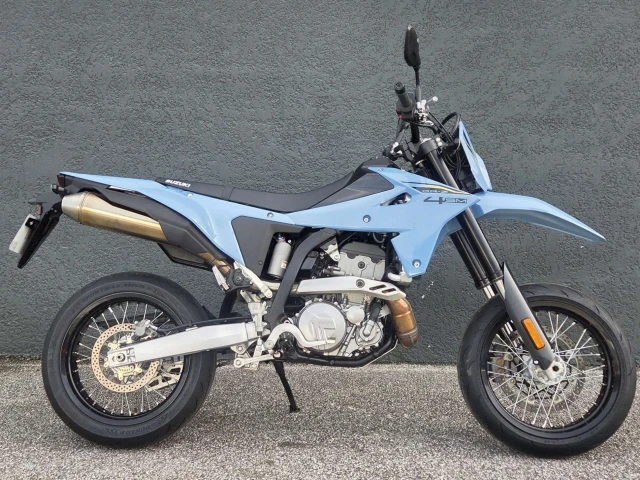 Suzuki DR-Z4SM (2025)