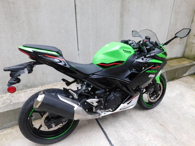 Kawasaki Ninja 400 KRT Edition (2022)